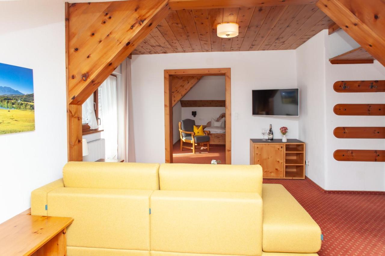 Gaestehaus Sonnenheim Mittenwald Exterior photo